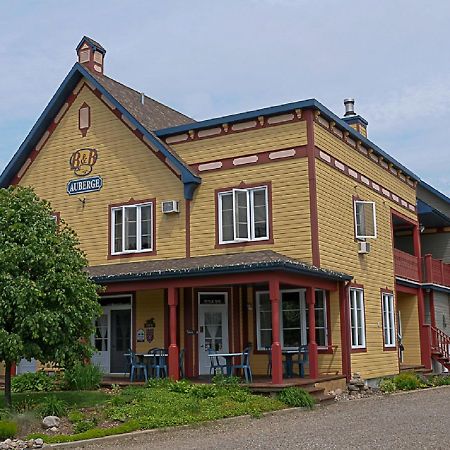 Auberge Le Voyageur Mont-Tremblant Esterno foto