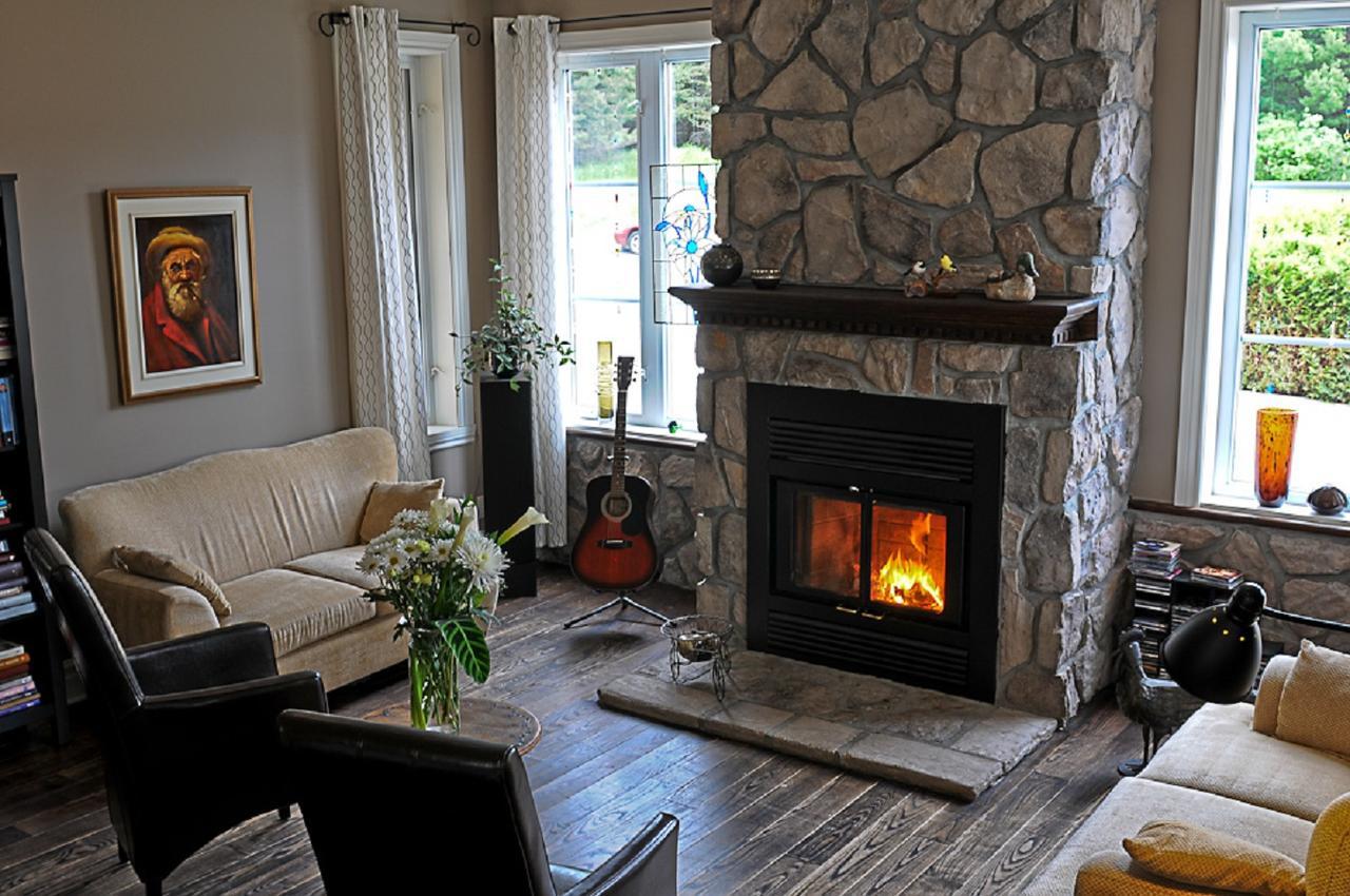 Auberge Le Voyageur Mont-Tremblant Esterno foto